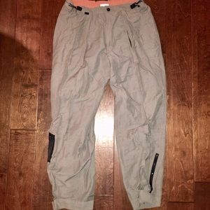 Army green joggers 🌵 SOLD